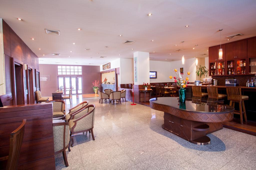 The Euro Grande Hotel Bangkok Extérieur photo