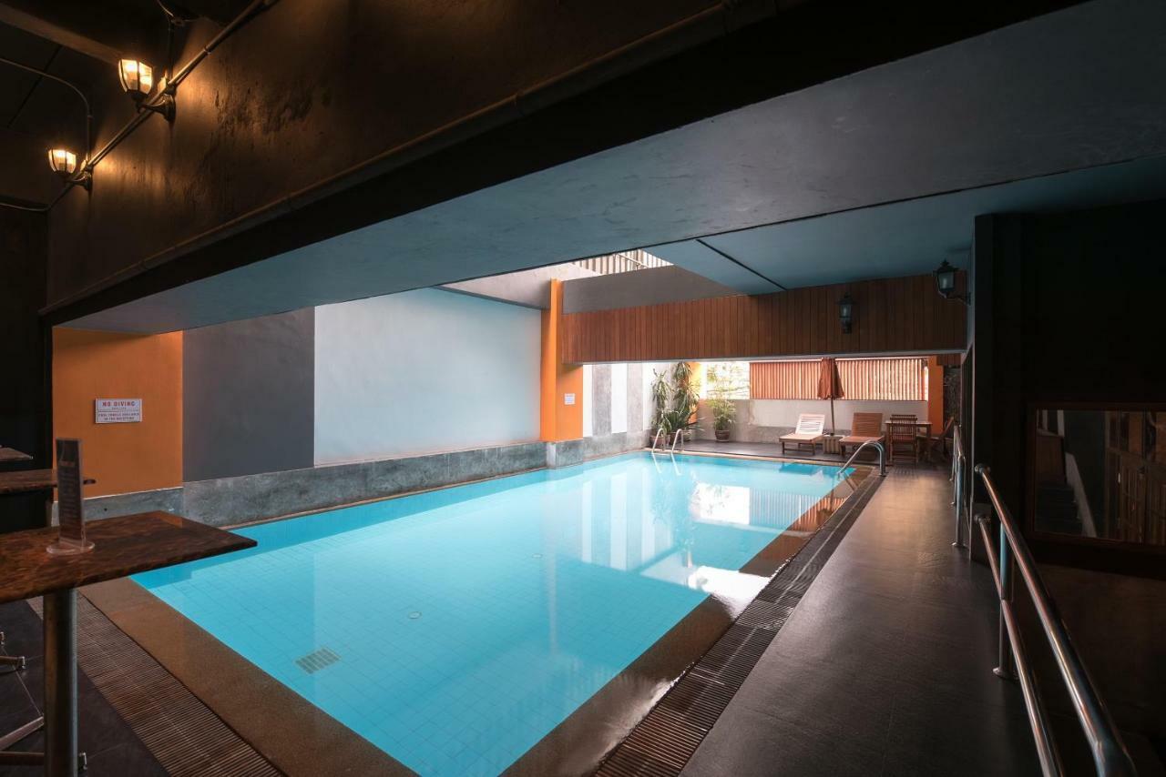 The Euro Grande Hotel Bangkok Extérieur photo