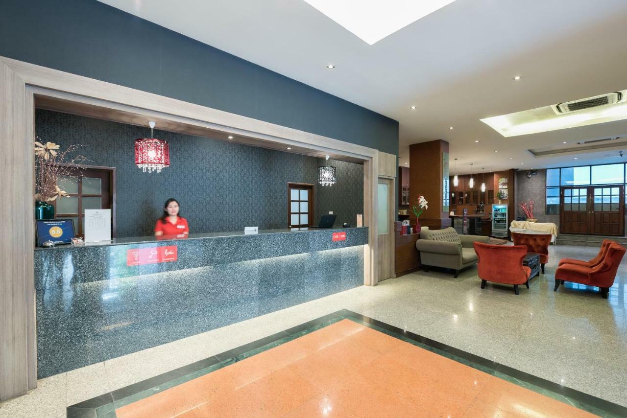 The Euro Grande Hotel Bangkok Extérieur photo